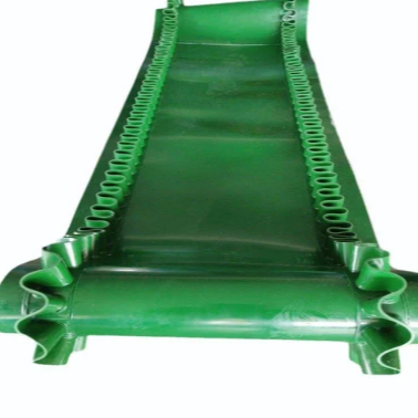 Green 2 Ply Inclined Conveyor Belt with 1200mm Bandwidth for High Angle Transport